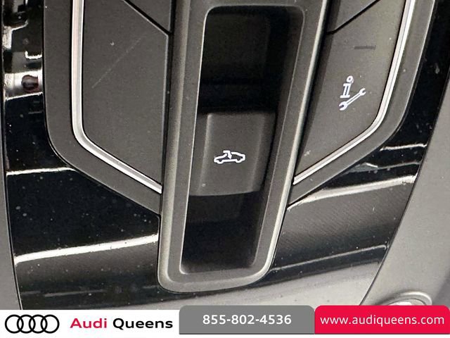 Used 2023 Audi RS 7 Sportback AWD/4WD image 33