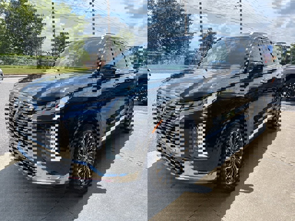 Used 2024 Hyundai Palisade Calligraphy image 5