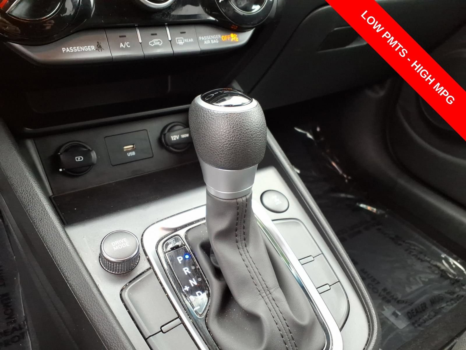 Used 2023 Hyundai Kona SEL AWD/4WD image 24
