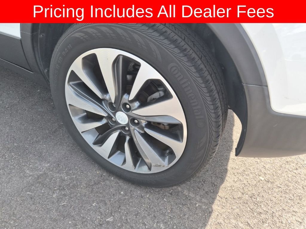 Used 2020 Buick Encore Essence FWD image 14
