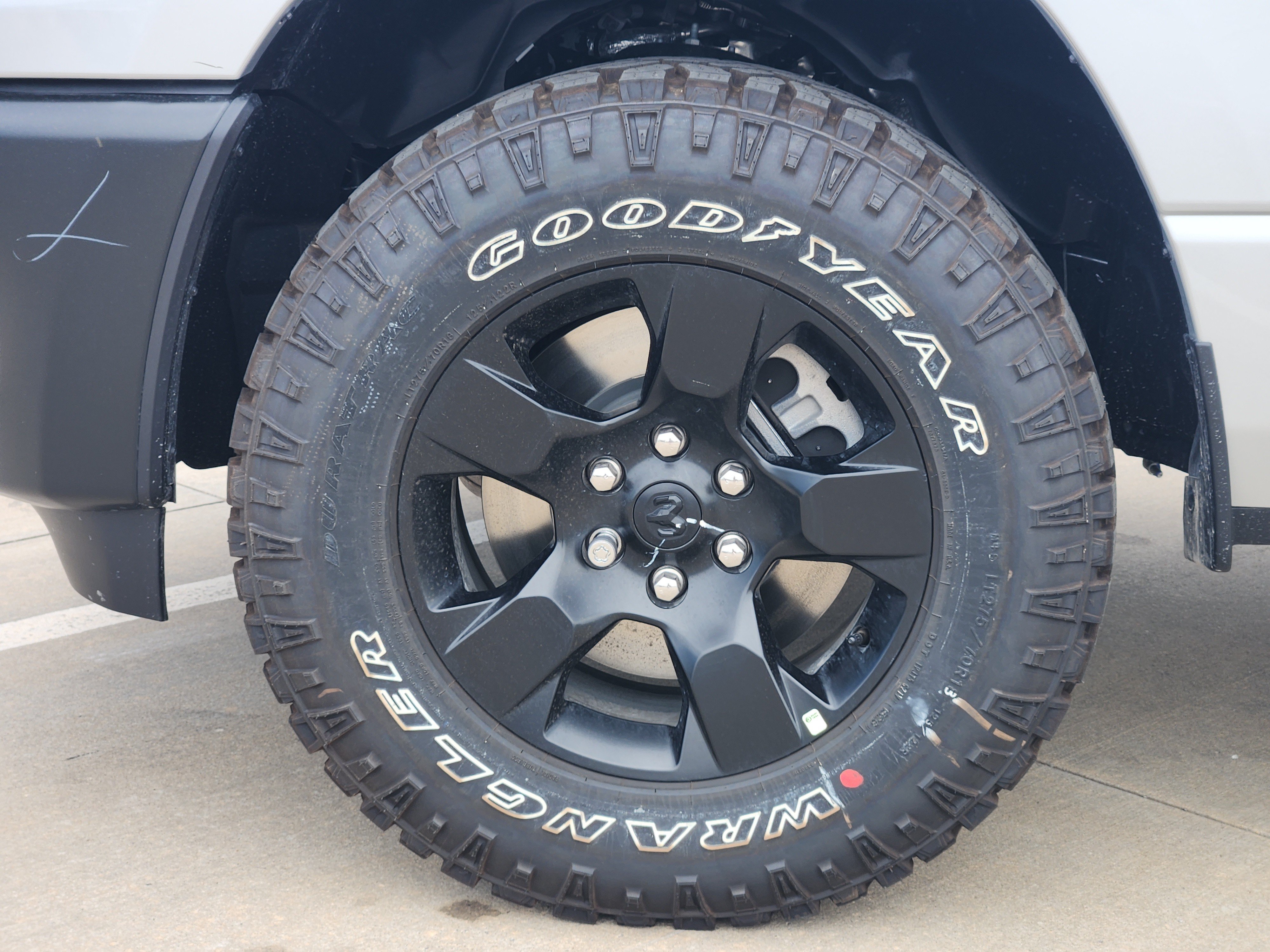New 2026 RAM 1500 Warlock AWD/4WD image 9