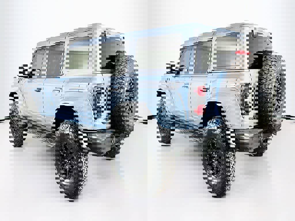 Certified 2025 Ford Bronco Raptor w/ Interior Carbon Fiber Pack image 4