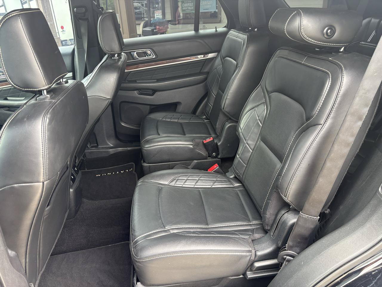Used 2018 Ford Explorer Platinum AWD/4WD image 30