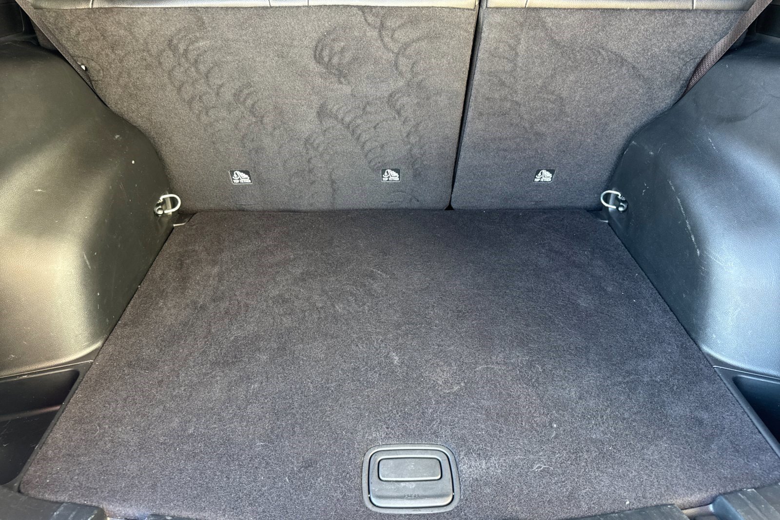 Used 2025 Jeep Compass Limited image 12