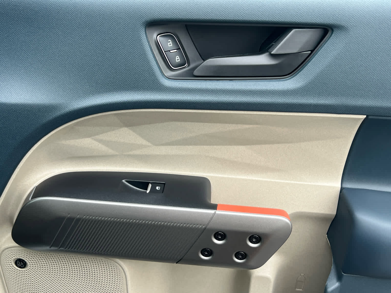 New 2025 Ford Maverick Lariat w/ 4K Tow Package image 17