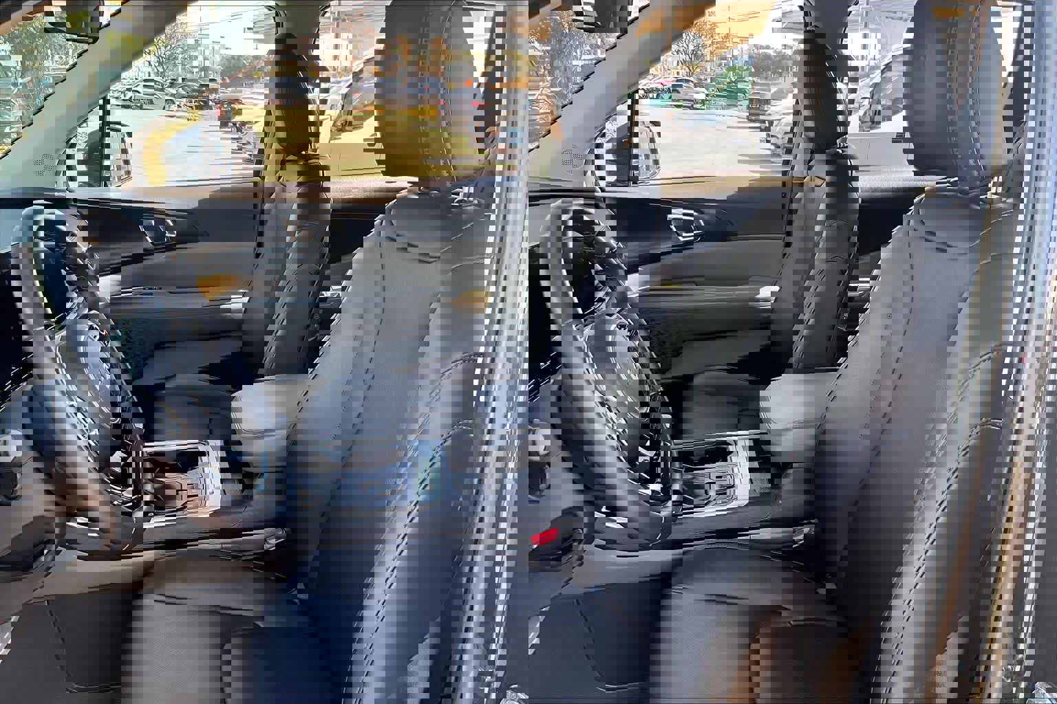 Used 2025 Kia Carnival image 7