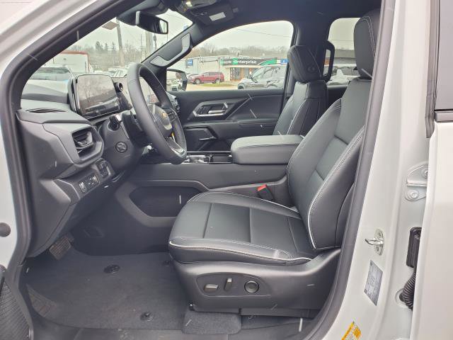 New 2025 Chevrolet Silverado EV LT image 10