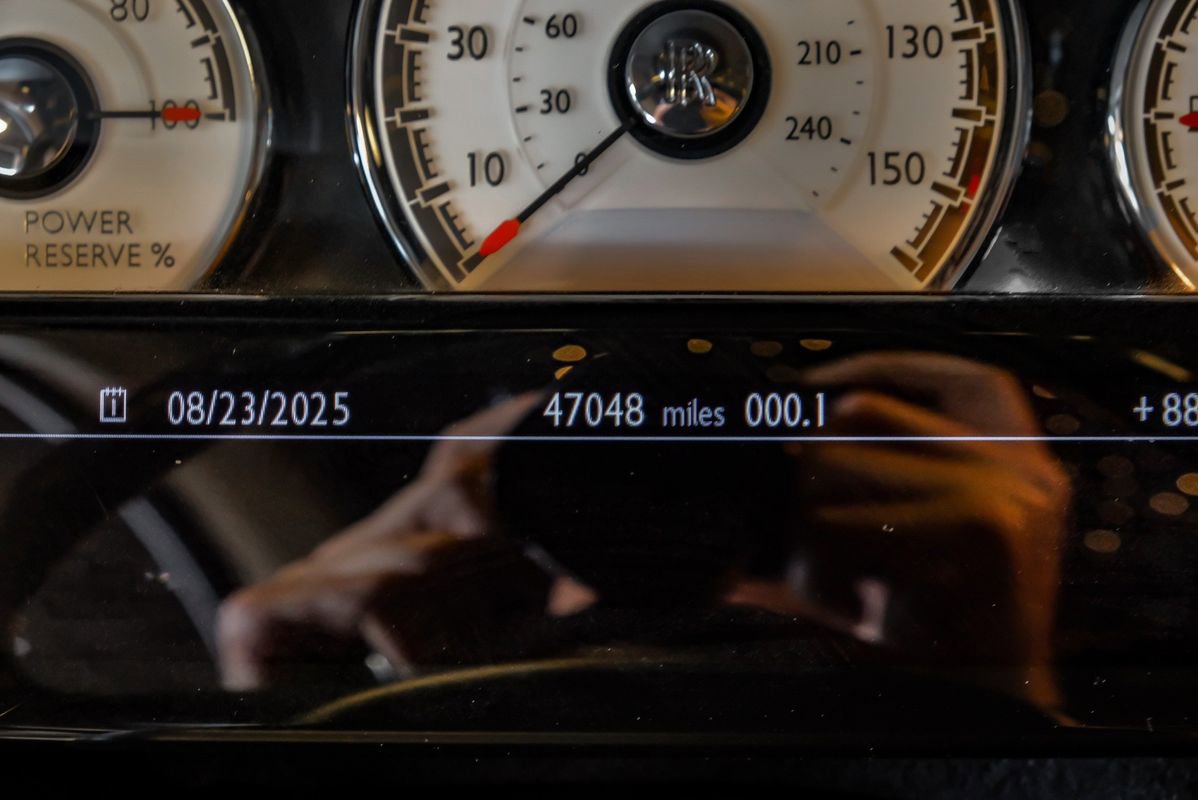 Used 2016 Rolls-Royce Wraith image 17