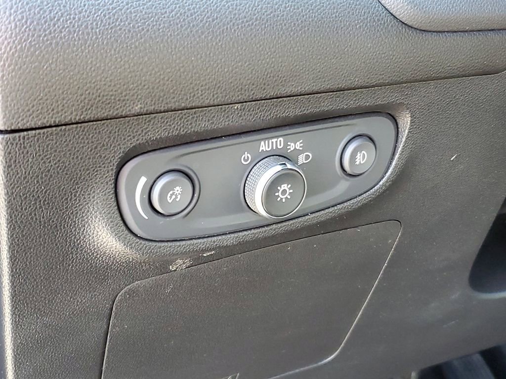 Used 2020 Buick Encore GX Select AWD/4WD image 9