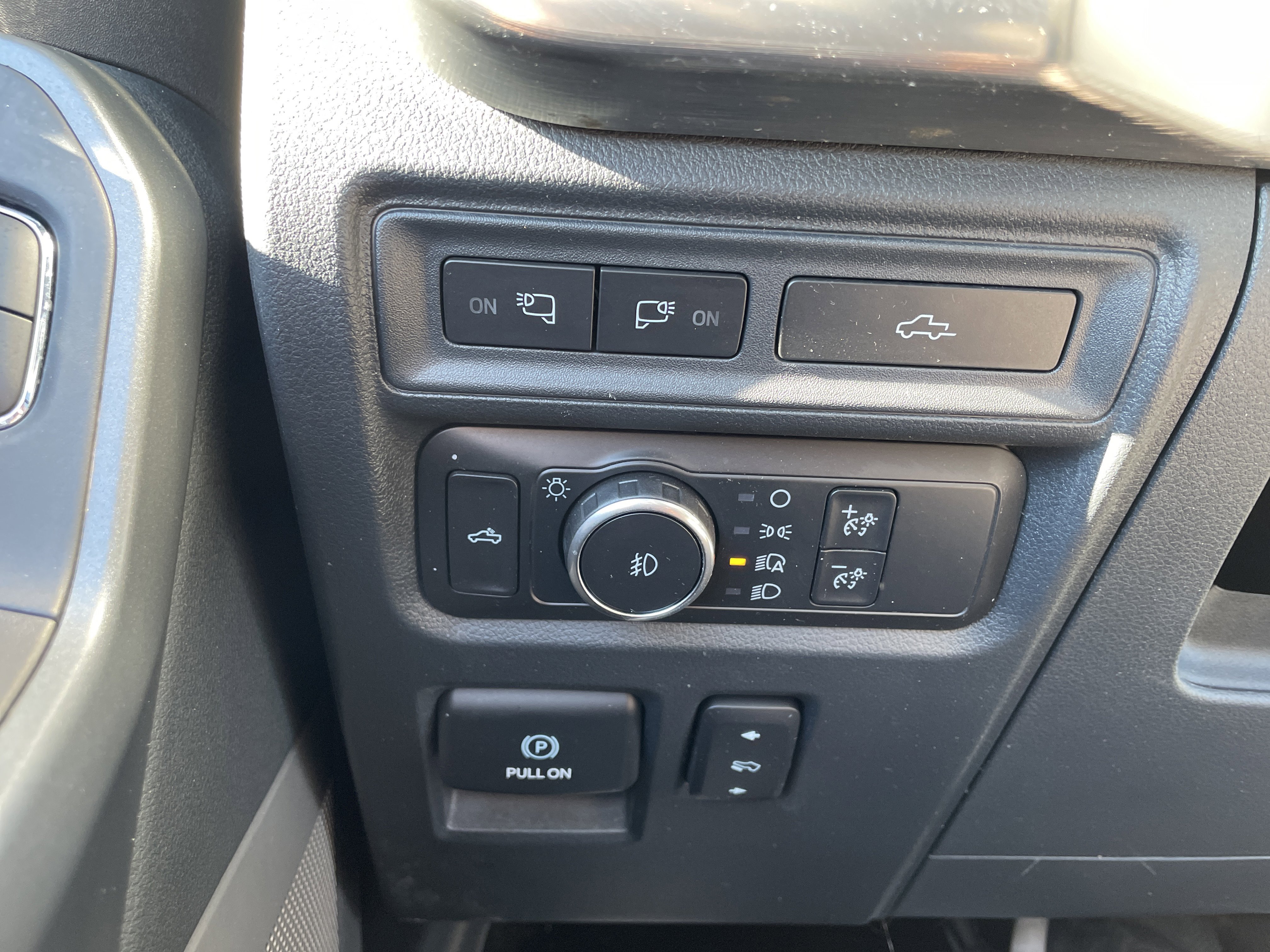 Used 2021 Ford F150 Lariat image 37