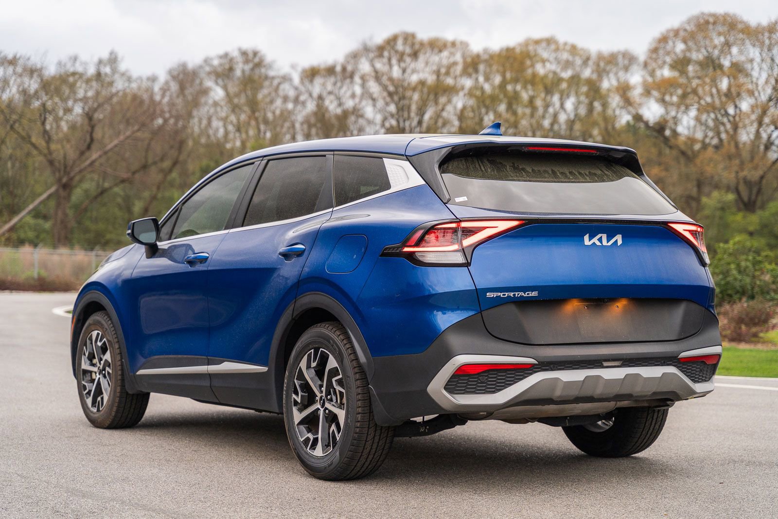 Used 2023 Kia Sportage EX image 5