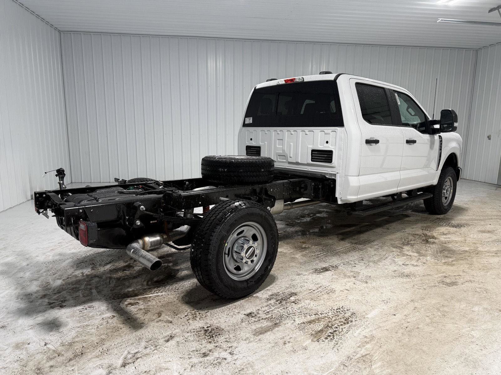 New 2026 Ford F350 XL w/ XL Chrome Package image 8