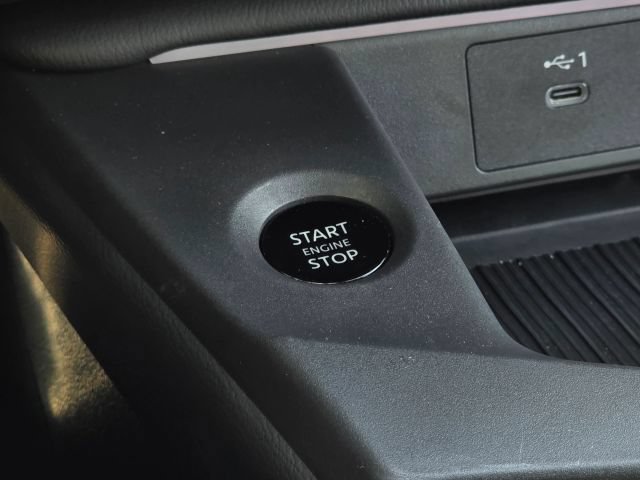 Used 2026 Nissan Sentra SR w/ Floor Mat Package FWD image 23