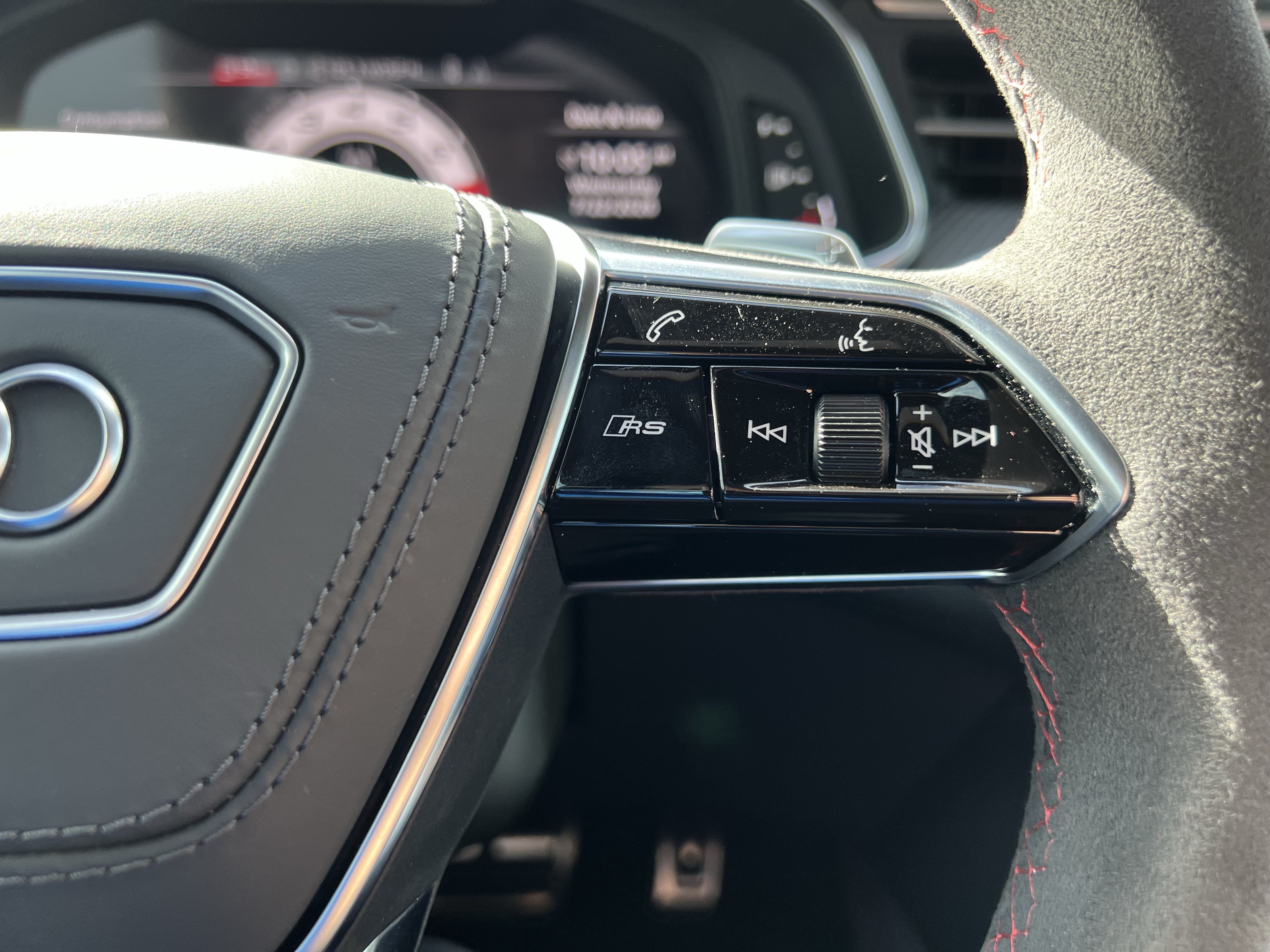 Certified 2025 Audi RS 6 performance AWD/4WD image 20