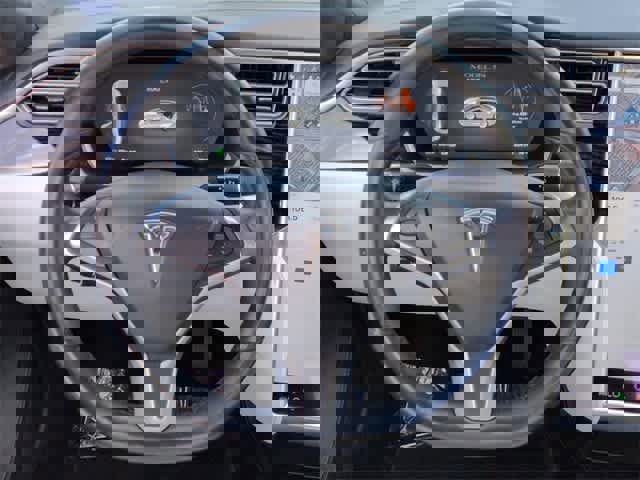 Used 2017 Tesla Model S 90D image 25