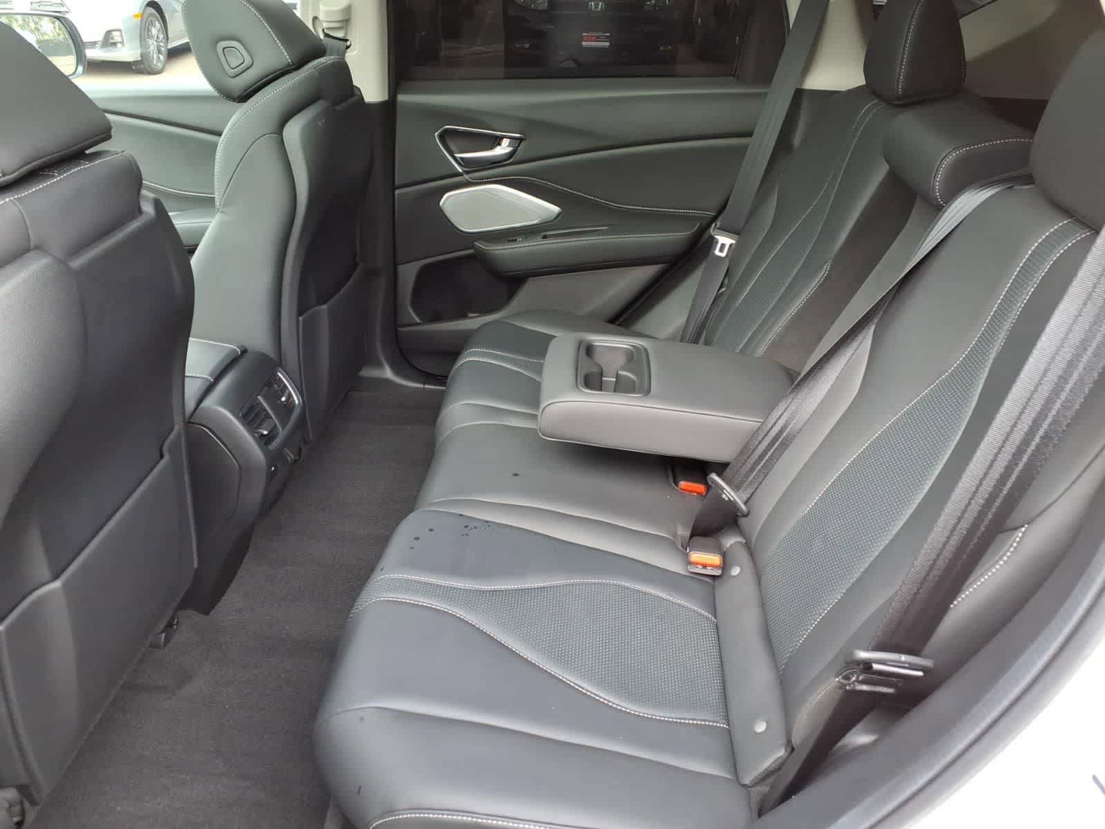 Used 2024 Acura RDX SH-AWD w/ Technology Package image 9