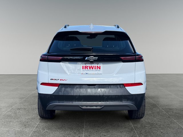 Used 2023 Chevrolet Bolt EUV LT w/ Comfort Package FWD image 4