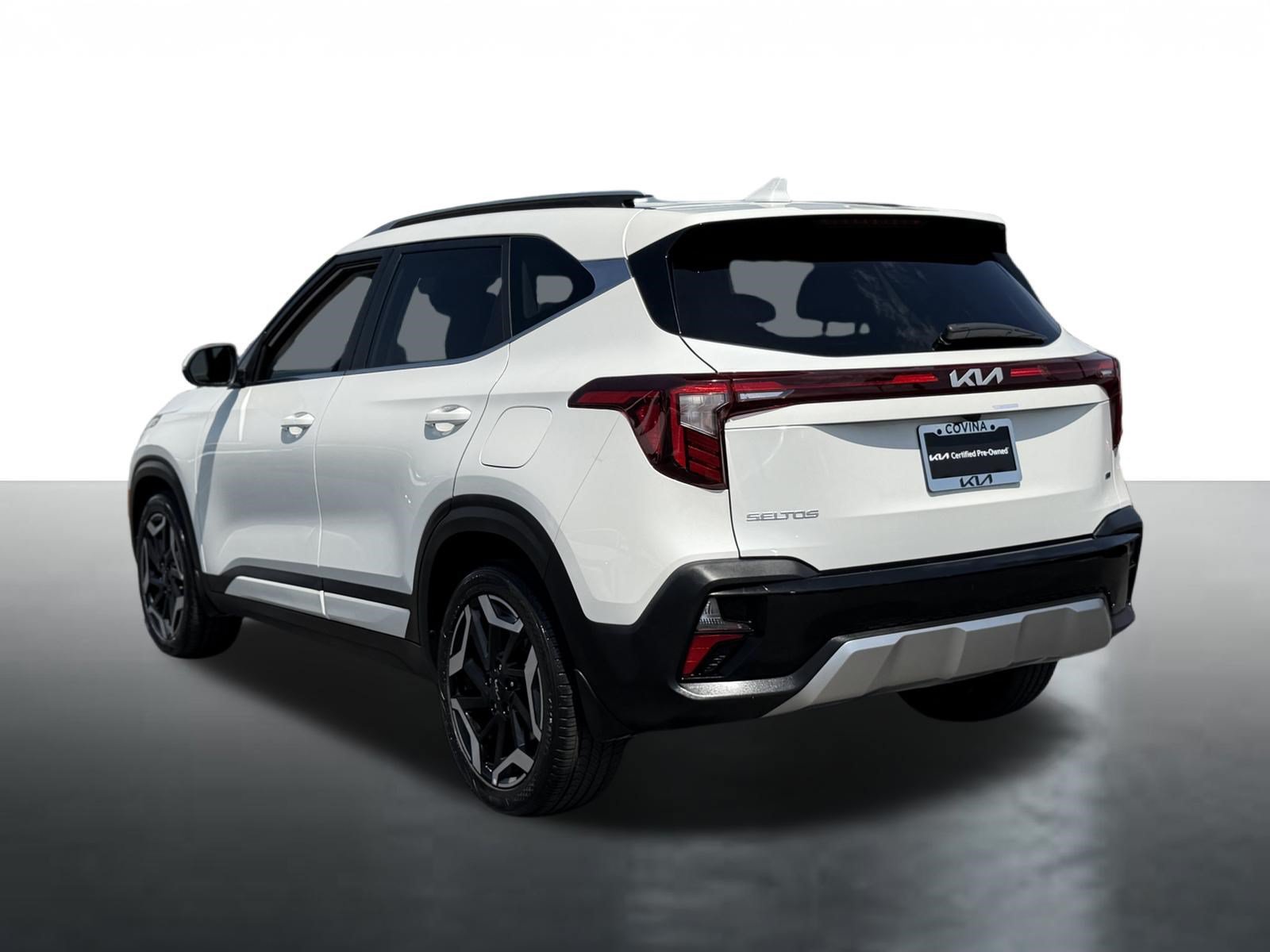 Certified 2024 Kia Seltos SX w/ SX Sunroof Package AWD/4WD image 6