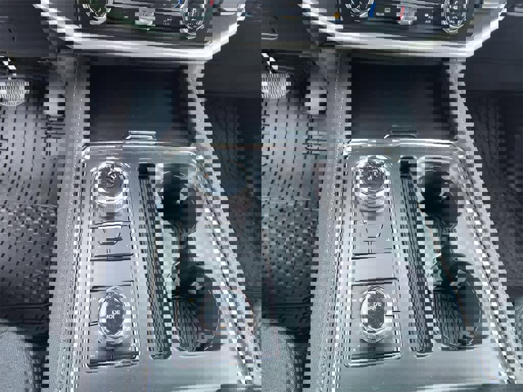 Used 2024 Ford Expedition XLT image 20