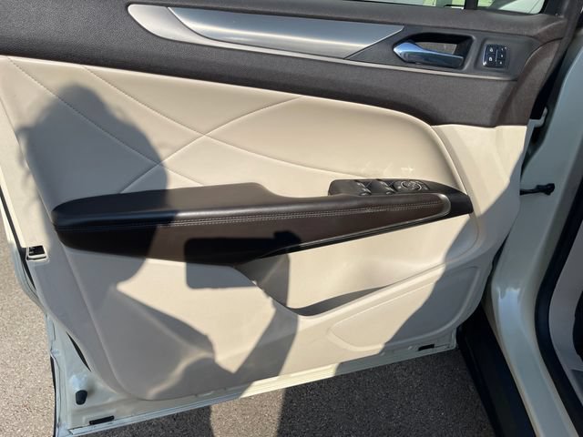Used 2018 Lincoln MKC Premiere AWD/4WD image 10