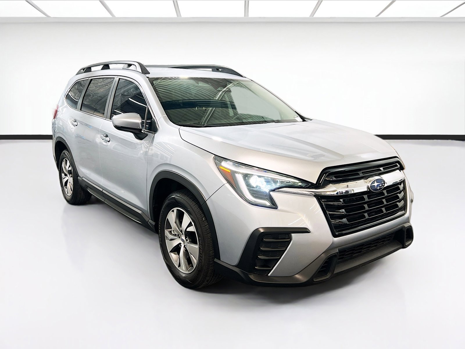 Used 2024 Subaru Ascent Premium w/ Convenience Package AWD/4WD image 3