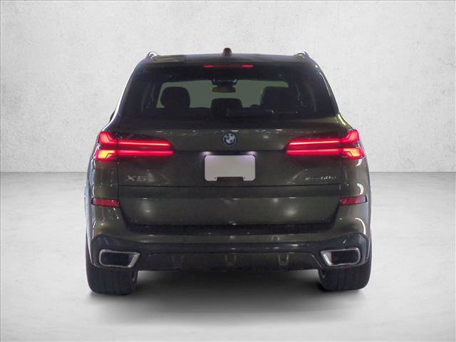 Used 2024 BMW X5 xDrive50e w/ M Sport Package AWD/4WD image 7