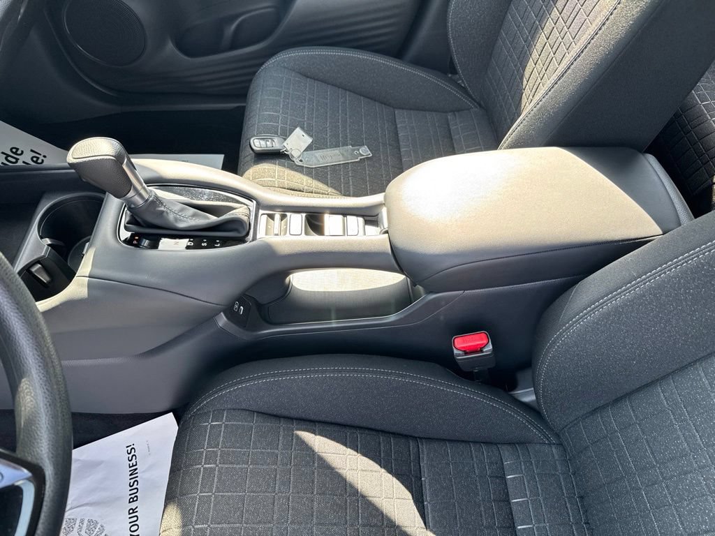 Certified 2024 Honda HR-V LX image 27