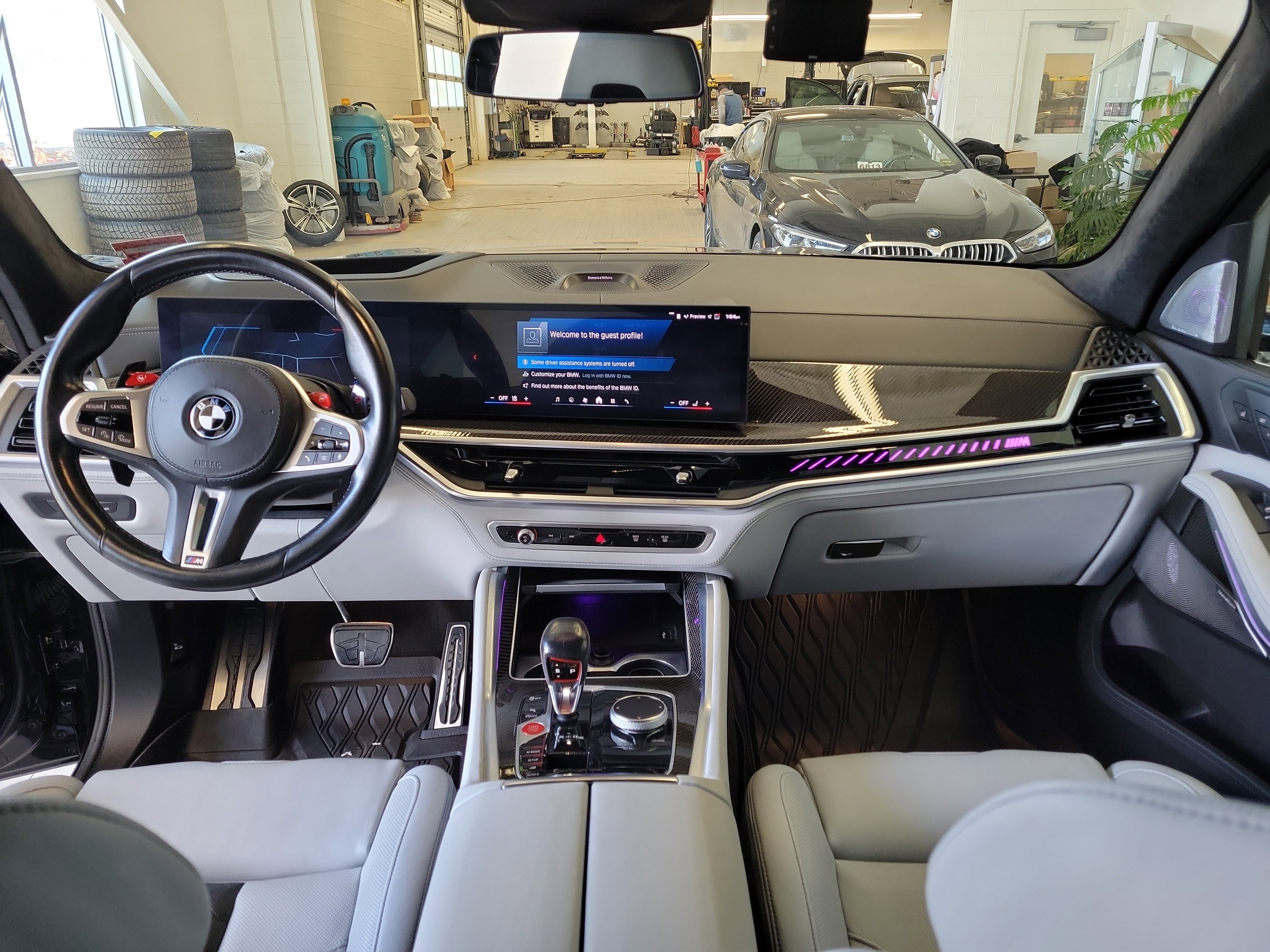 Used 2024 BMW X5 M Competition w/ Executive Package image 18