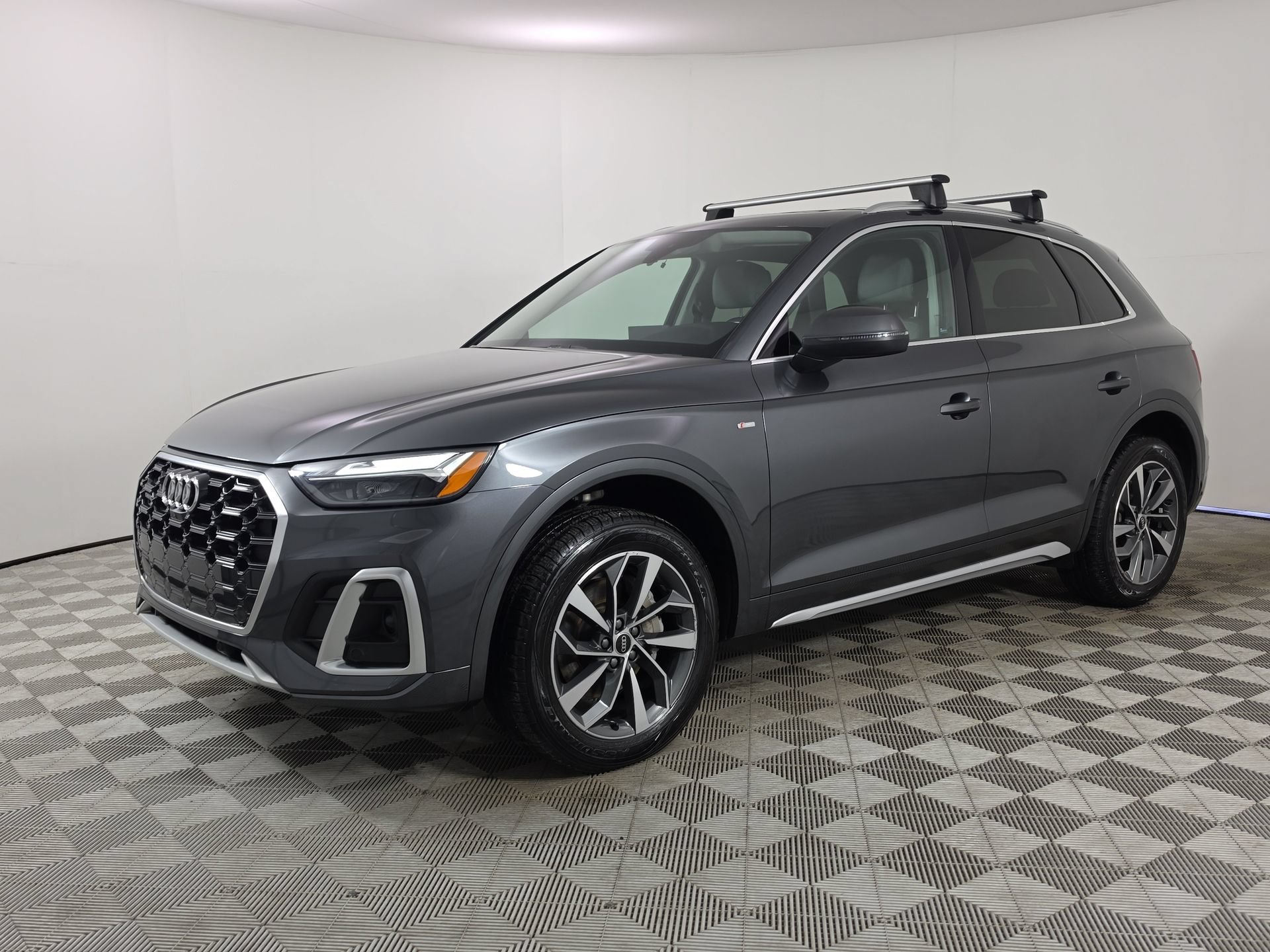 Used 2022 Audi Q5 2.0T Premium Plus AWD/4WD image 3
