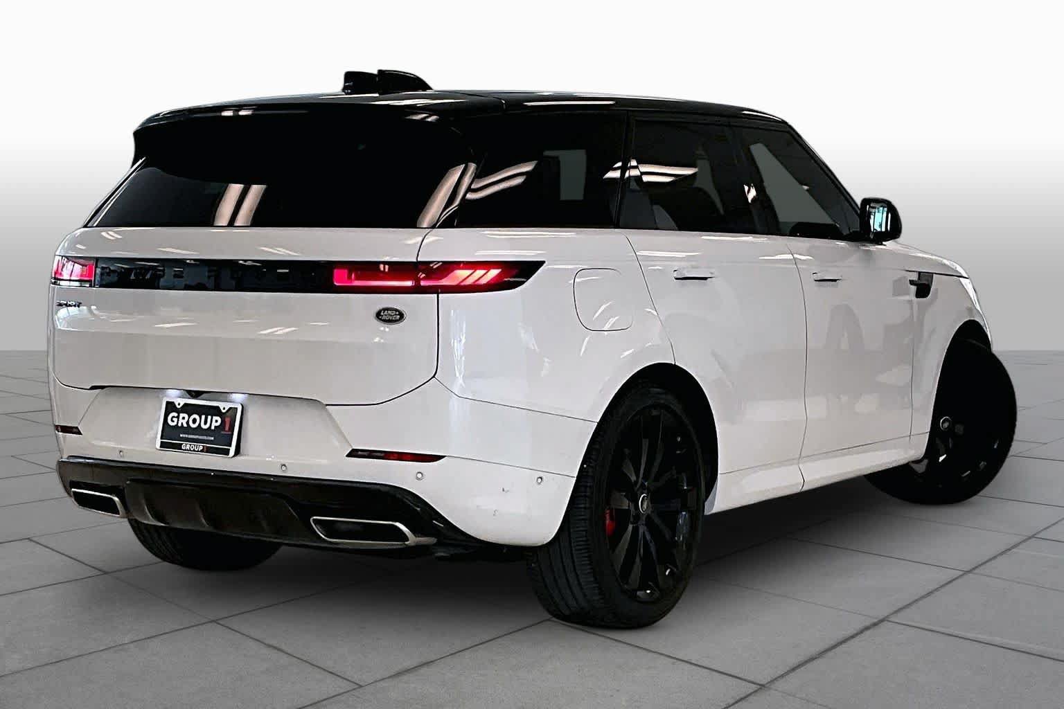 Used 2023 Land Rover Range Rover Sport SE Dynamic AWD/4WD image 12