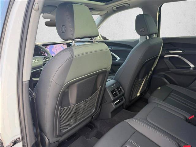 Certified 2025 Audi Q5 Premium w/ Convenience Package AWD/4WD image 18