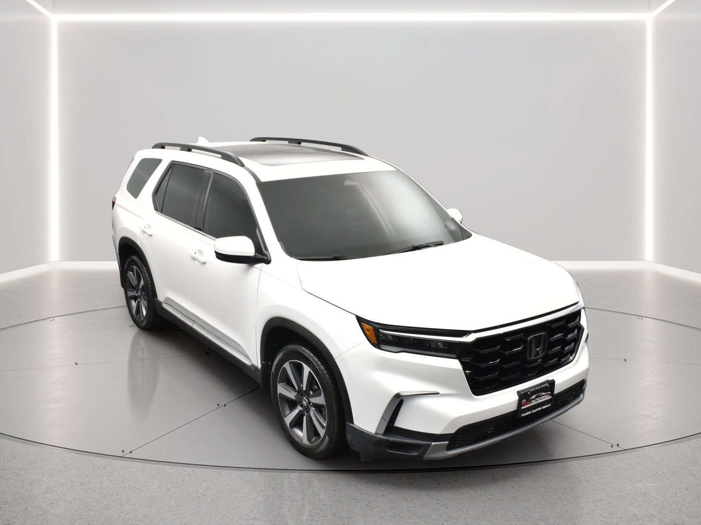 Used 2023 Honda Pilot Touring image 18