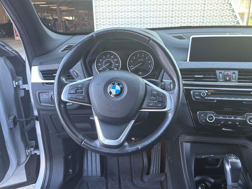 Used 2017 BMW X1 xDrive28i AWD/4WD image 10