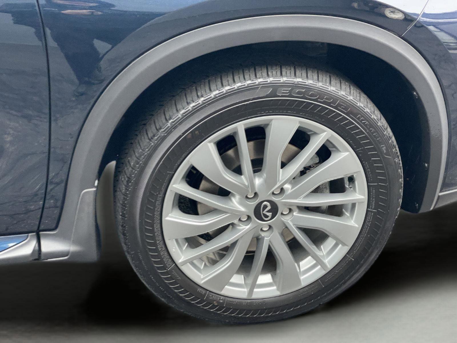 Used 2023 INFINITI QX50 Luxe image 9