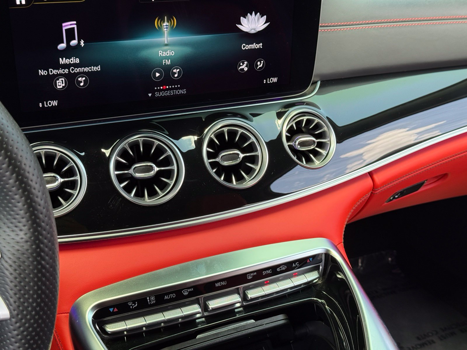Used 2023 Mercedes-Benz AMG GT 43 image 29