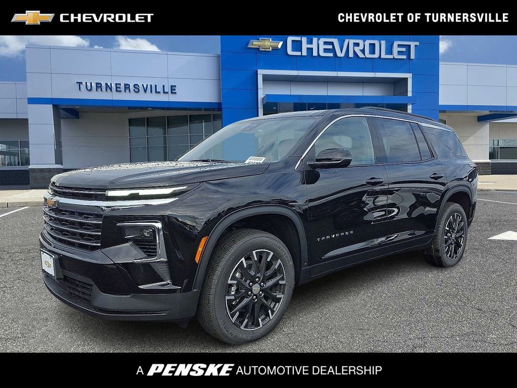 New 2026 Chevrolet Traverse LT w/ Sun and Wheel Package