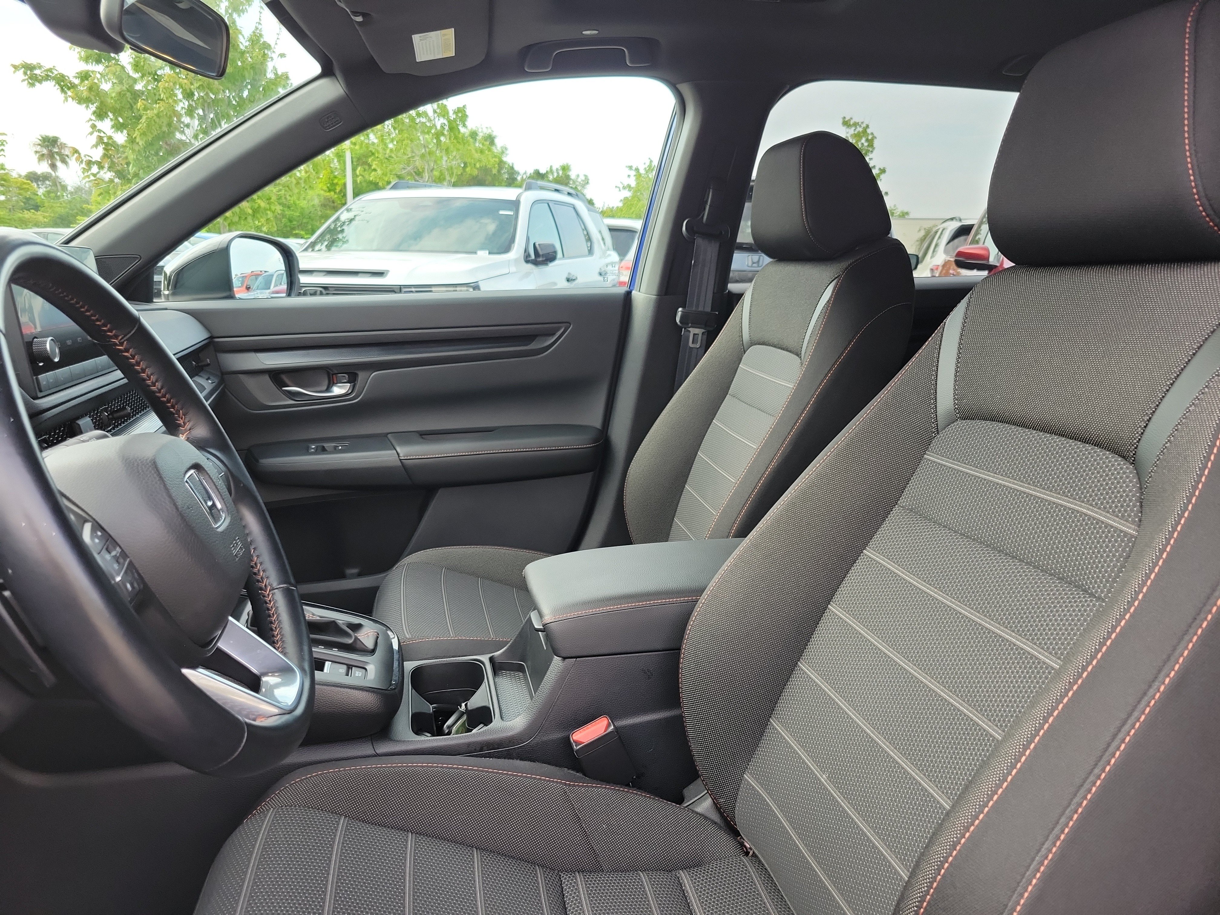 Used 2025 Honda CR-V Sport image 27