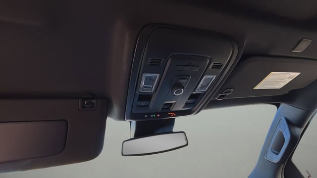 Used 2023 GMC Yukon SLT image 27