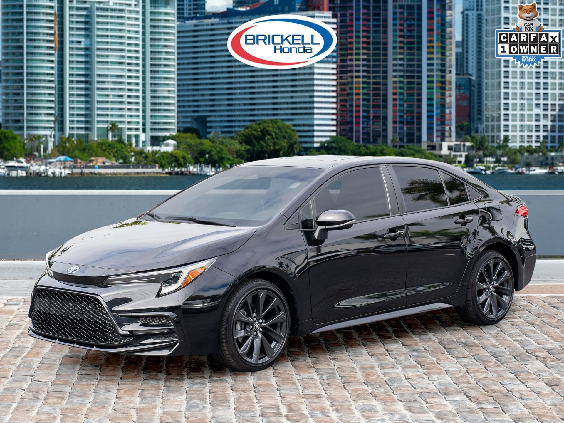 Used 2025 Toyota Corolla SE w/ SE Premium Package image 1