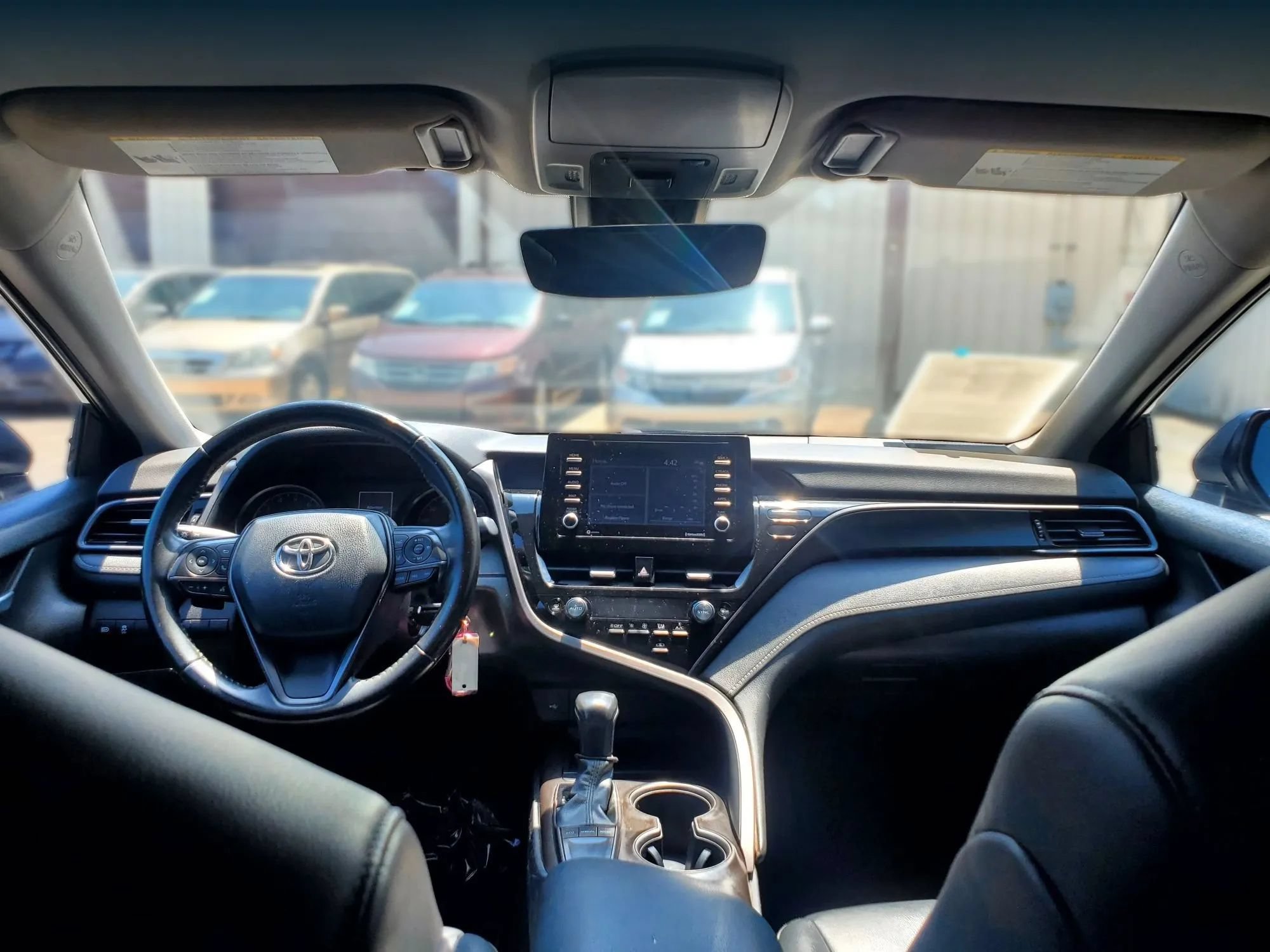 Used 2022 Toyota Camry SE FWD image 33