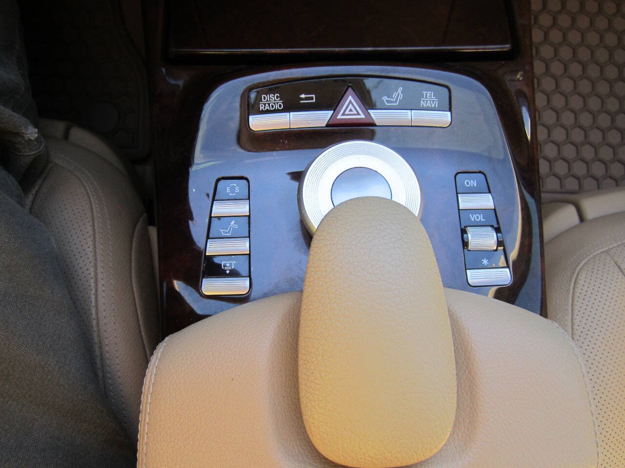 Used 2012 Mercedes-Benz S 550 4MATIC image 19