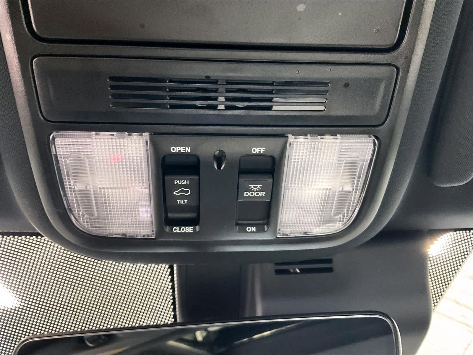 Used 2023 Honda Passport EX-L image 27