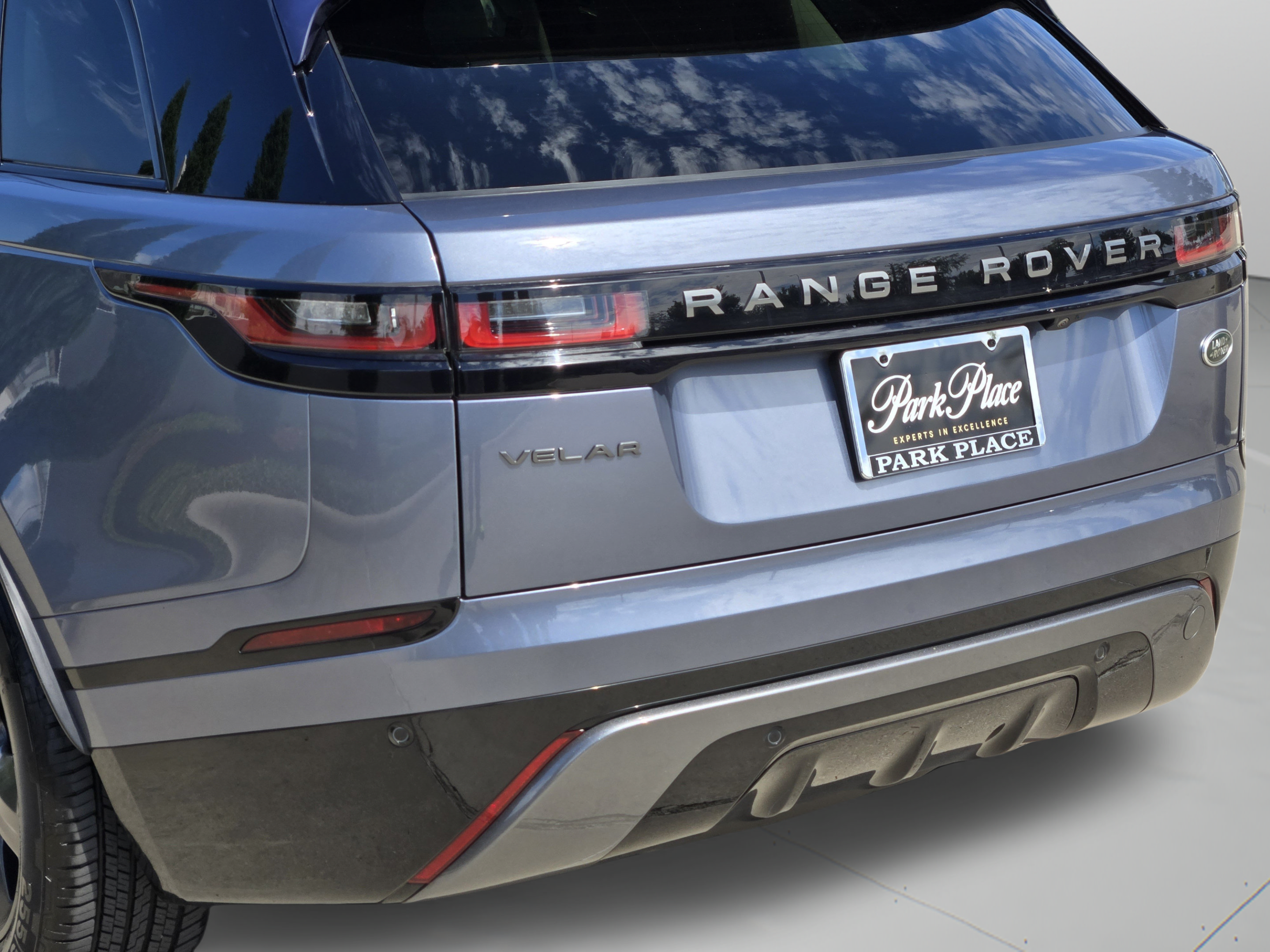Used 2023 Land Rover Range Rover Velar R-Dynamic S AWD/4WD image 37