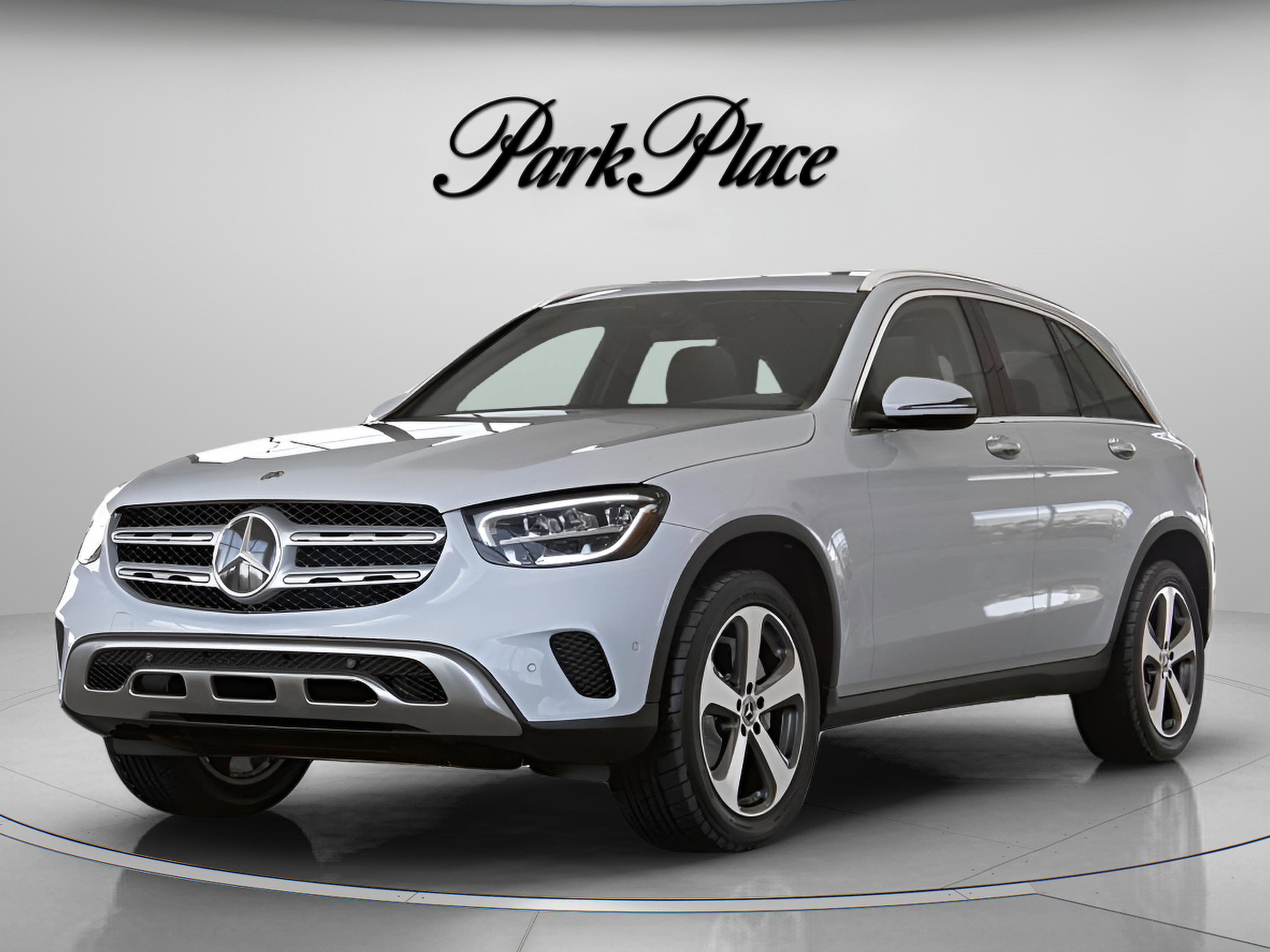 Certified 2022 Mercedes-Benz GLC 300 4MATIC w/ Premium Package Lite image 39