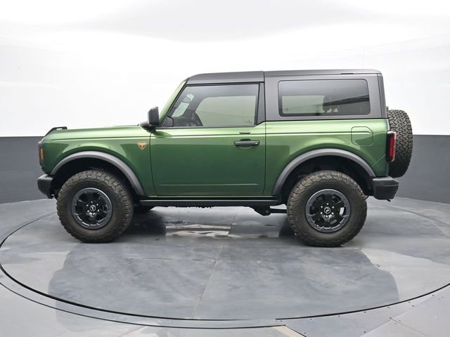 Used 2022 Ford Bronco Badlands image 2