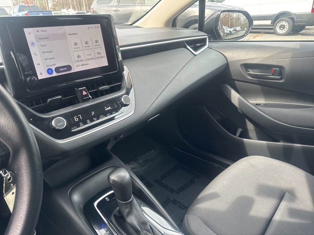Used 2024 Toyota Corolla LE image 21