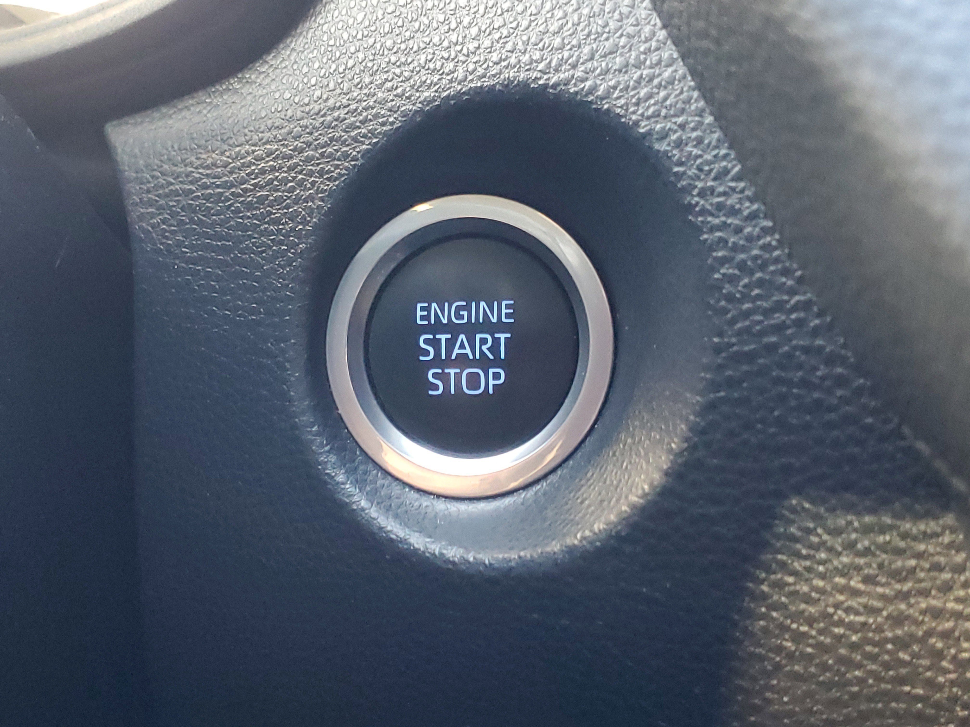 Used 2022 Toyota Corolla Cross LE image 30