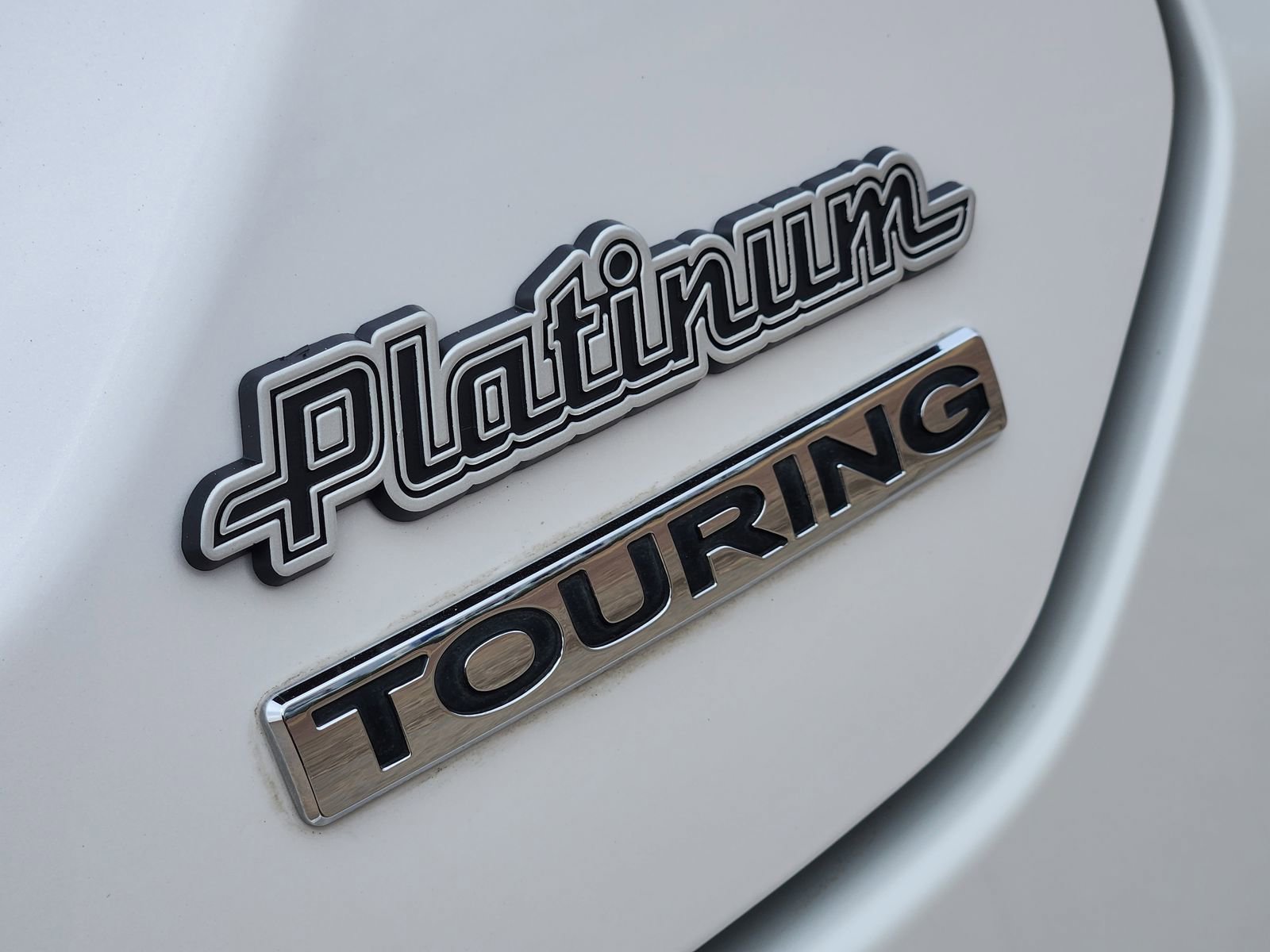 Certified 2024 Honda Pilot Touring image 16