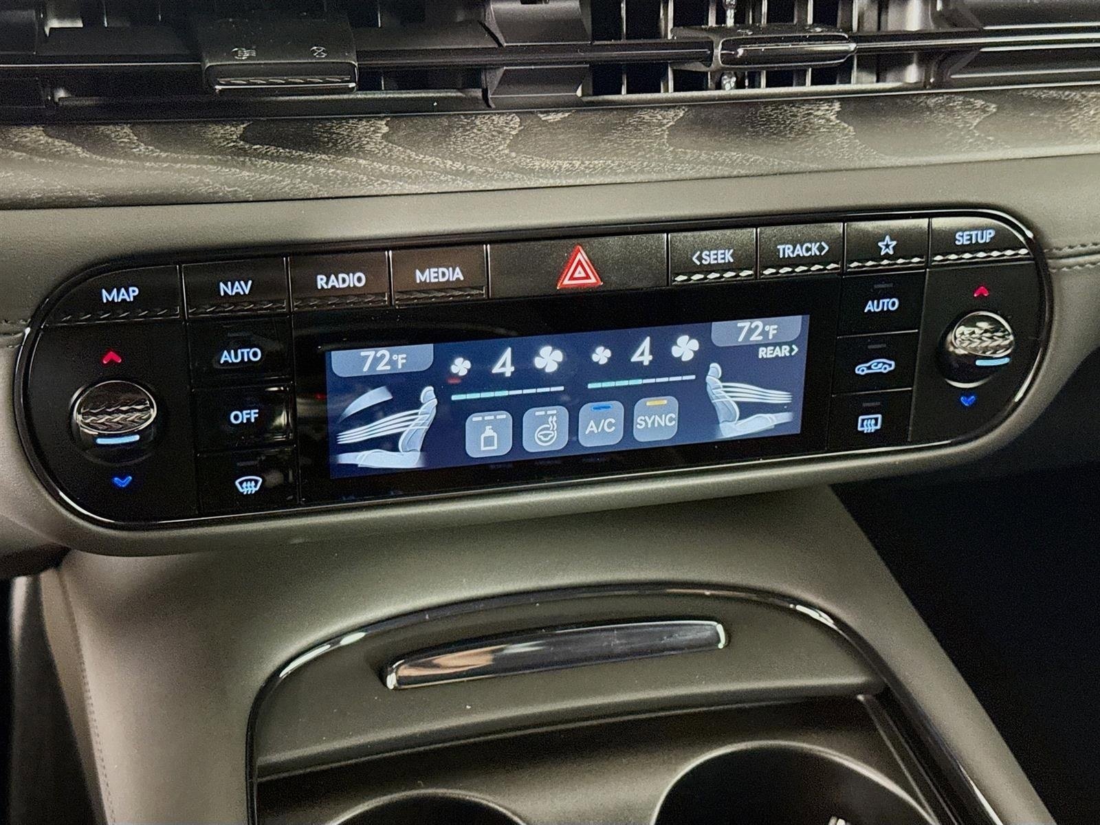 New 2026 Genesis G90 3.5T Prestige image 18