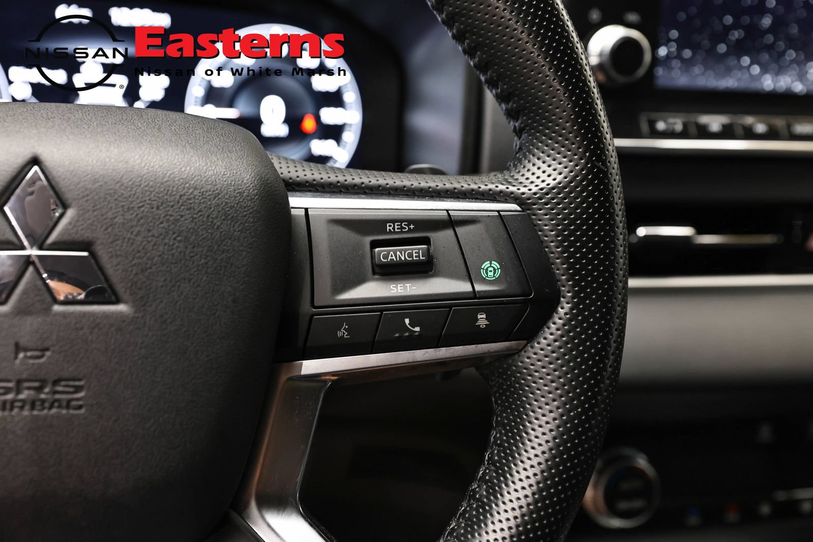Used 2024 Mitsubishi Outlander SEL AWD/4WD image 15